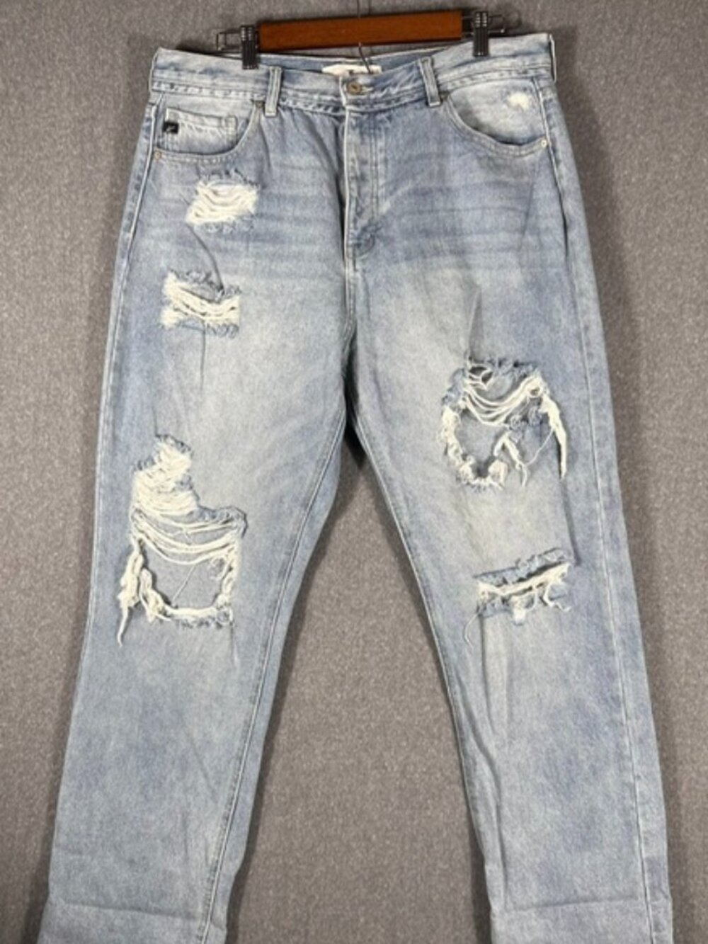 KanCan Letitia Straight Leg Jeans Sz 15/31 Med Wash Distressed Ultra High Rise